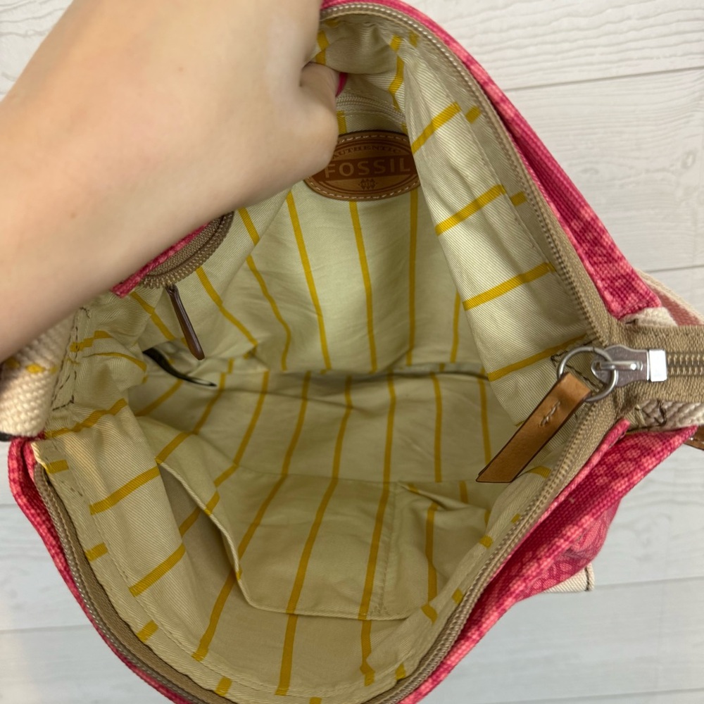 Fossil Lena Canvas Crossbody Pink/Orange Medallion Floral Purse - Picture 8 of 10